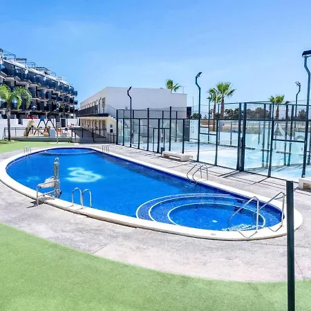 Winahost Neo Residencial Mediterraneo Barrio-Mar